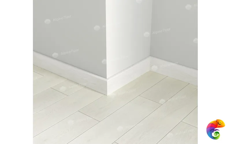 Напольный плинтус Parquet Light Белый SK 13-0