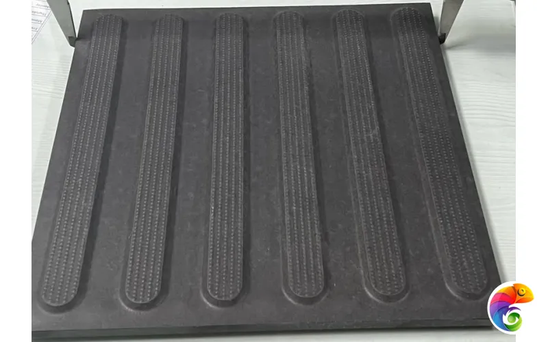 ANL110 30x30x15 Тактильный рект. (Керамический гранит) линии_чёрный
