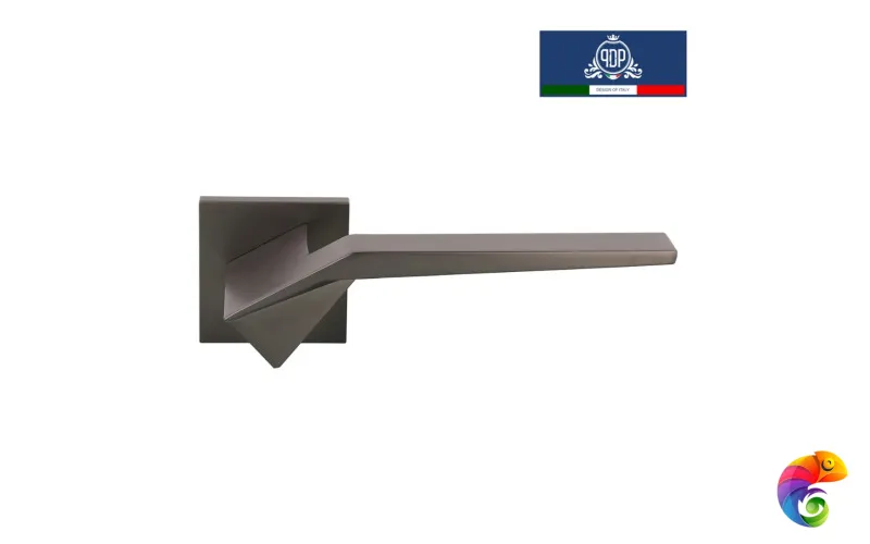 Дверная ручка на розетке Origami