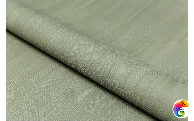 KM8207 Обои виниловые Ажур база универсальная,зеленый 1,06х10 (1, Т C1) смещённая стыковка